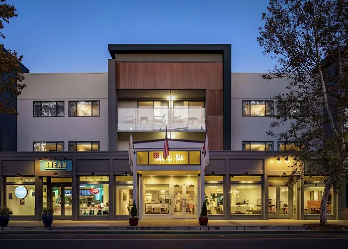 Hilton Garden Inn Davis Downtown