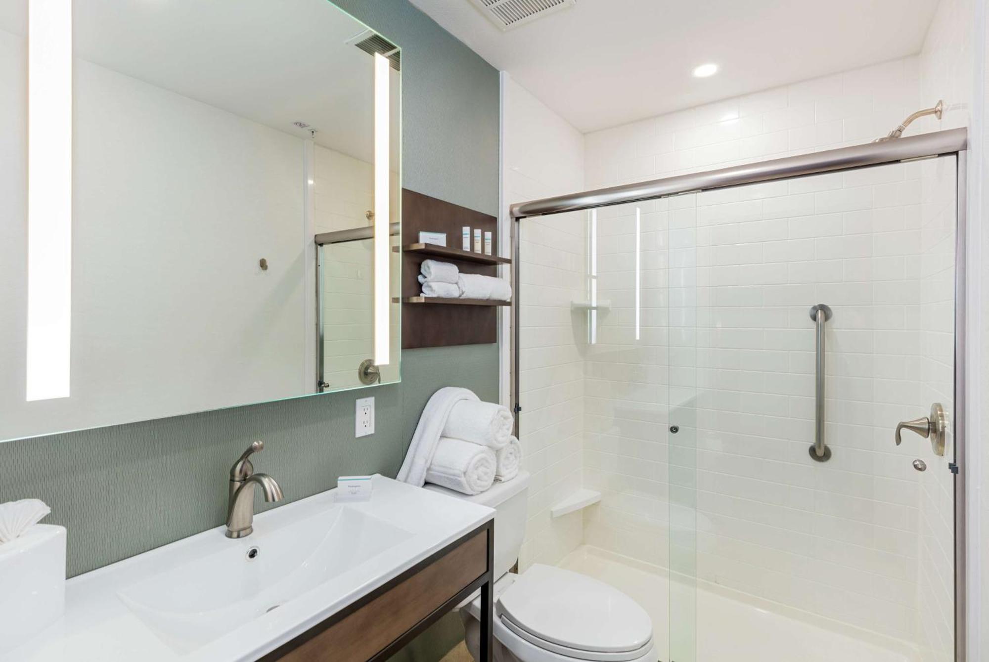 Hilton Garden Downtown 3*