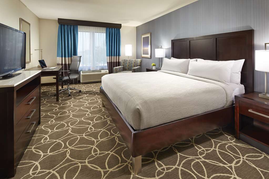 Hilton Garden Downtown 3*