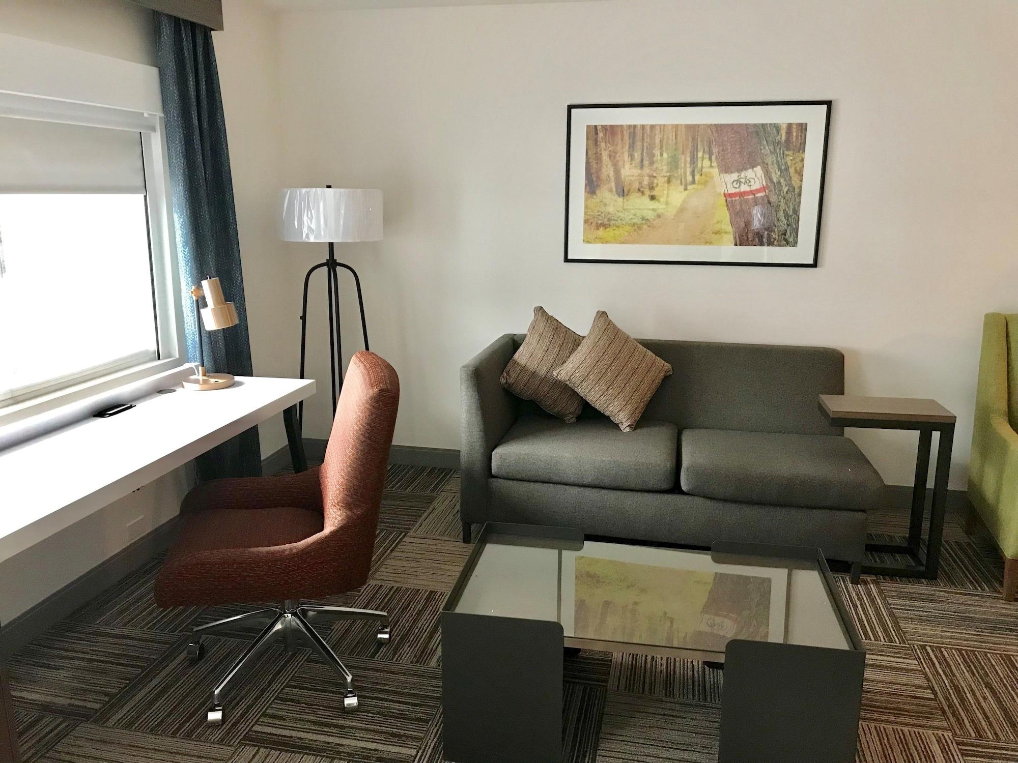 Hilton Garden Downtown 3*